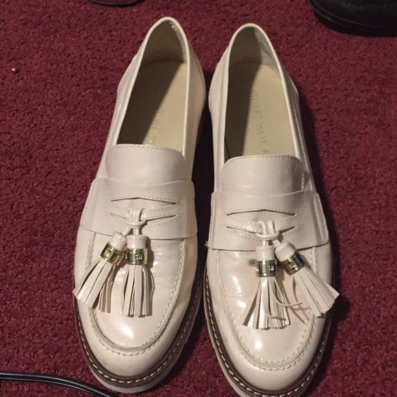 Stuart Weitzman Shoes - Stuart Weitzman Flats